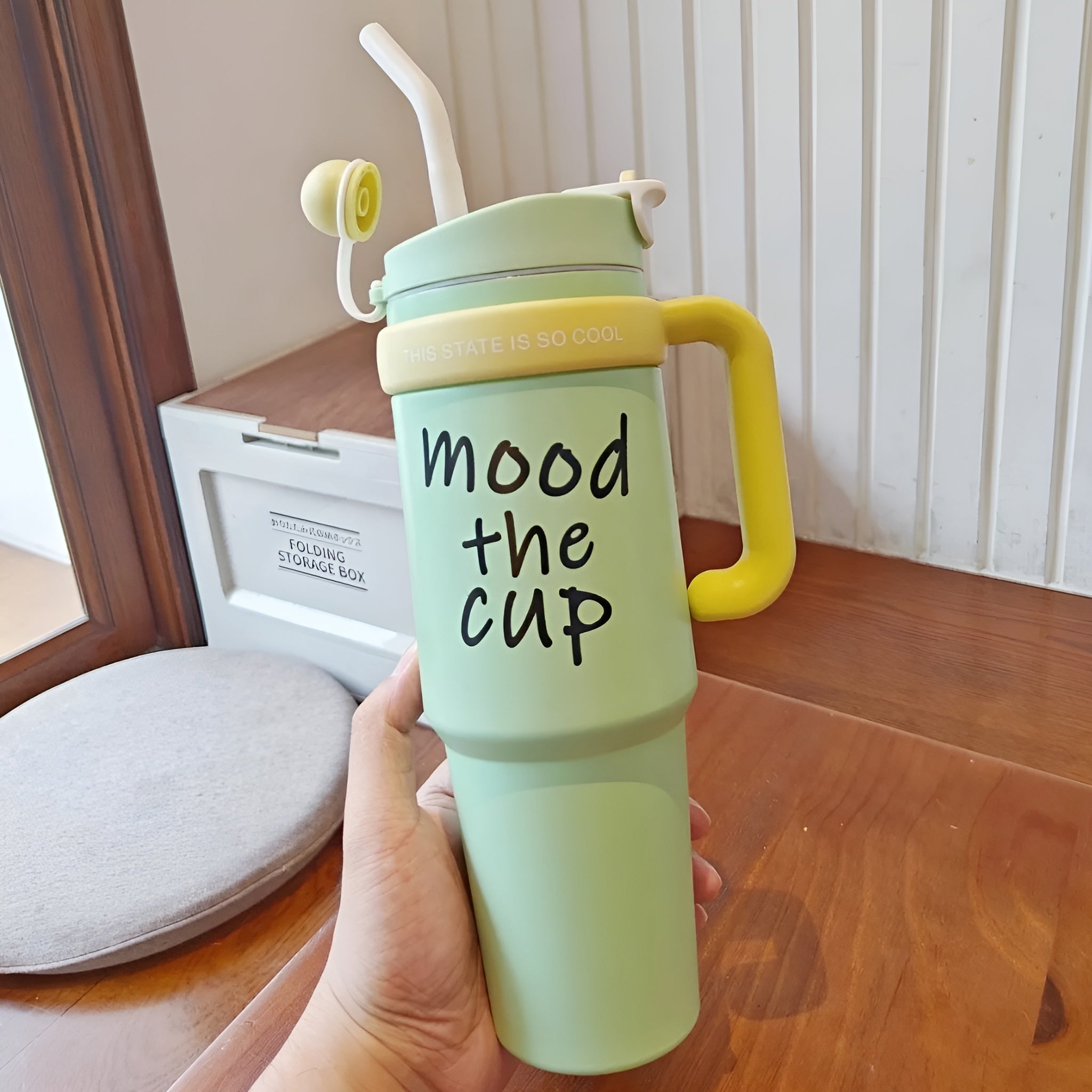 1000 ml insulated tumbler
__Green