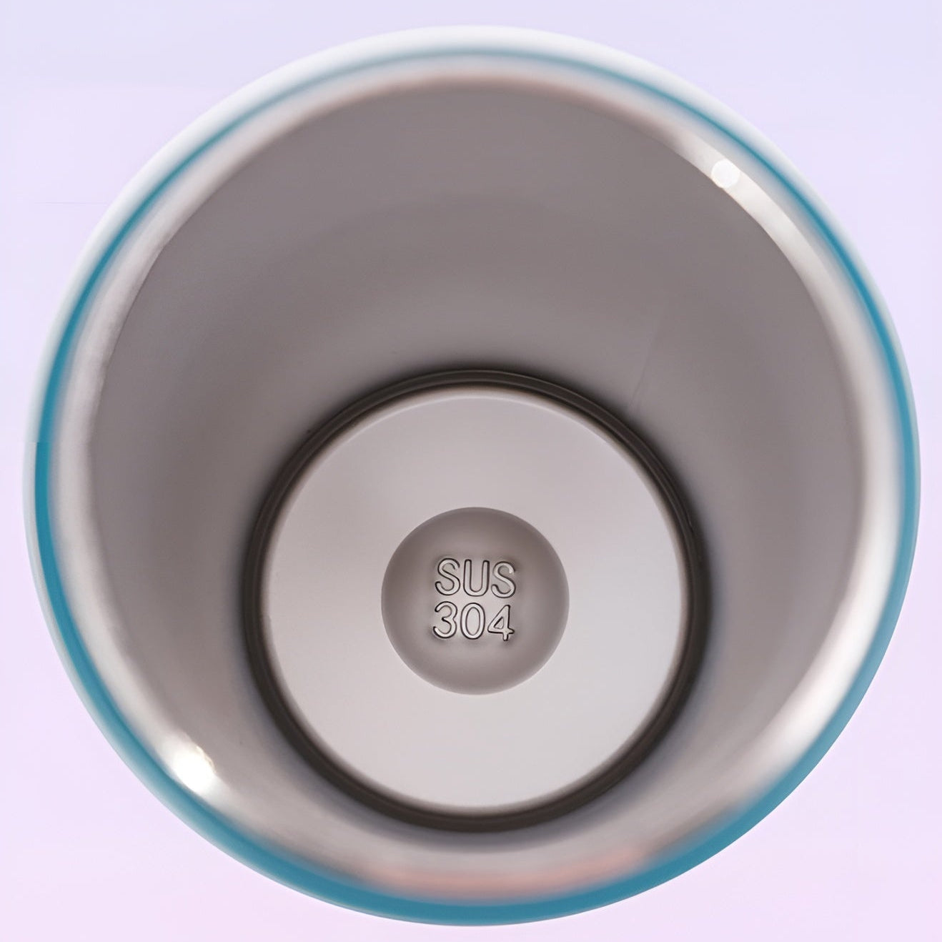 Large capacity reduces refill frequency__Black